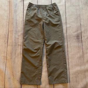 Cabela's Khaki Insect Repellant Hiking Pants Size Medium